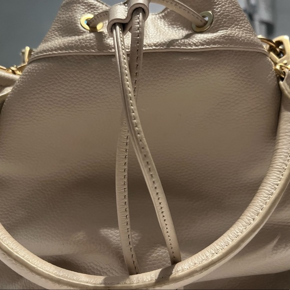 Ora Delphine bucket bag with makeup case - Picture 2 of 11